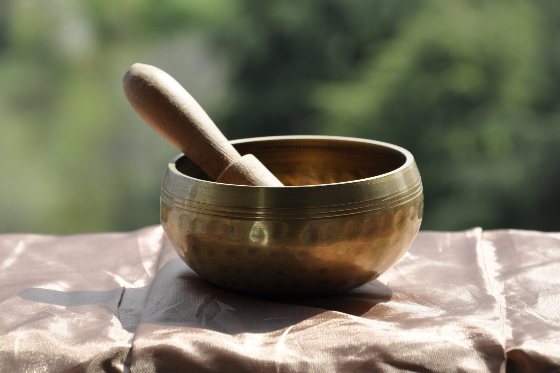 Hangfürdő és hangtál terápia